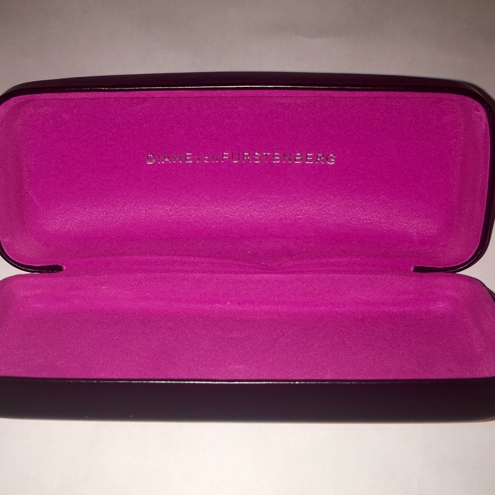 Diane Von Furstenberg  DVF Glasses Case